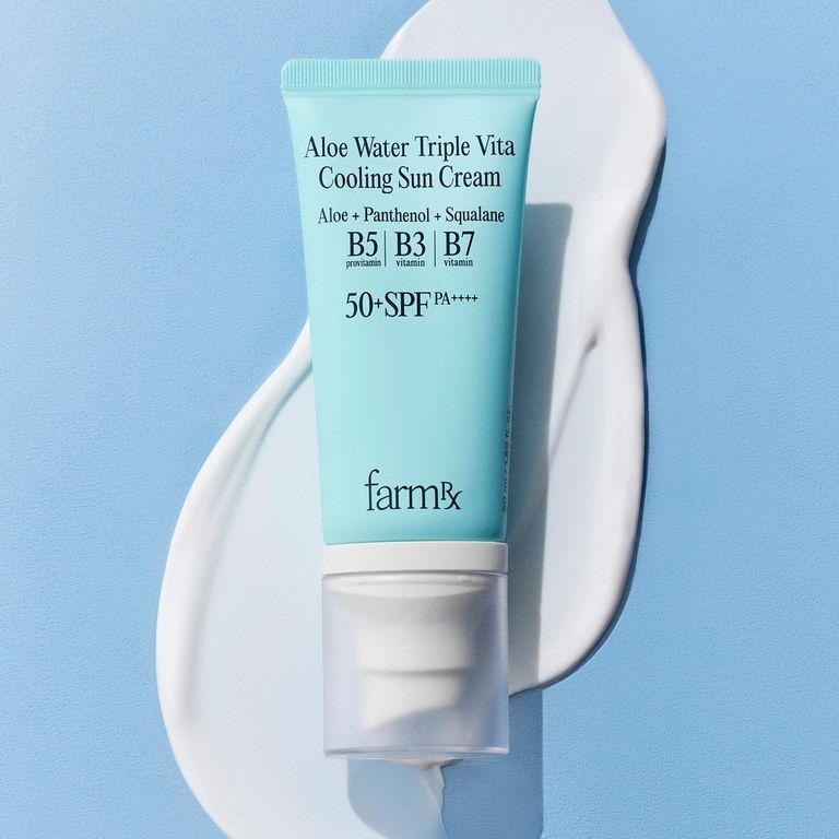 10211880 Farm Rx Aloe Vera Suyu İçerikli Serinletici Güneş Kremi 50Spf 50 Ml