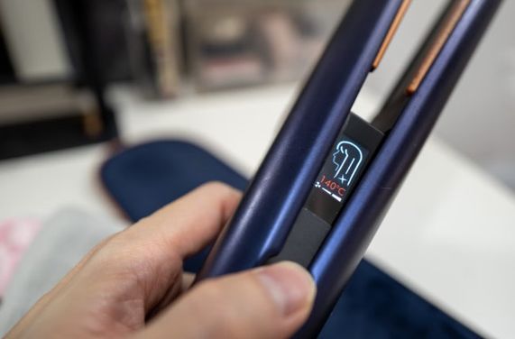 airstrait1 Dyson Airstrait™ Saç Düzleştirici Prusya Mavi