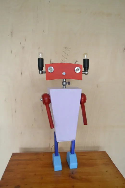 burefe DT-02014 "robot" Lamba