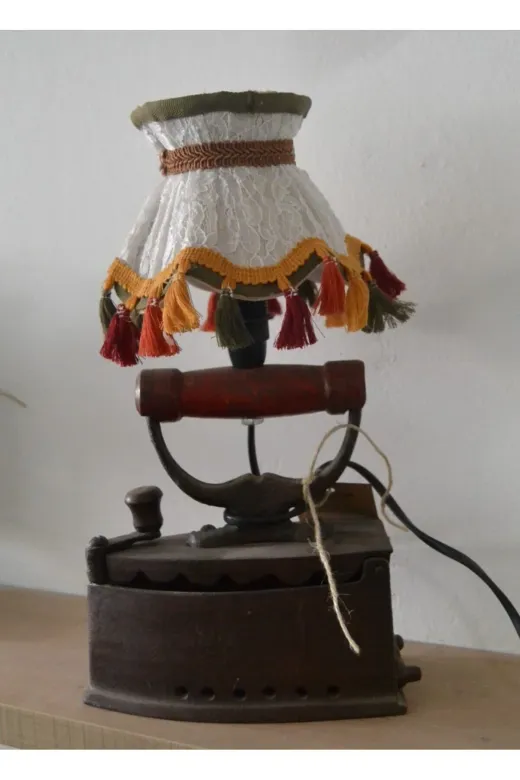 burefe TYC9FF74EC3814F2AFABD4300 "kömürlü Ütü" Lamba