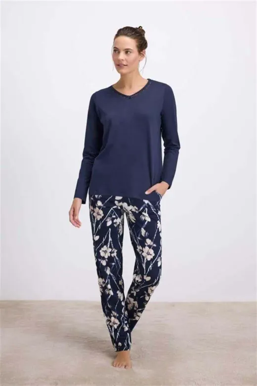 Çiçek Desenli Uzun Kollu T-Shirt ve Pantolon Pijama Takımı