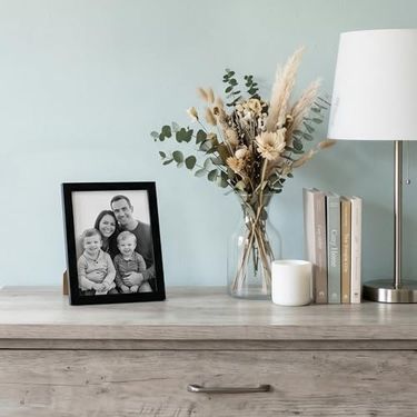 Diğer 130370057 Siyah 4X5 Resim Çerçevesi - Kırılmaya Dayanıklı Camlı İnce Kenarlıklı Fotoğraf Çerçevesi, Asma Donanımı Ve Duvar Veya Masa Üstü İçin Yatay Veya Dikey Görüntü Formatları İçin Dahili Şövale