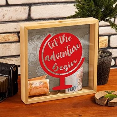 Diğer 57855210121325280184975 Macera Başlasın Tasarımlı Ahşap Kumbara - 24 X 24 X 4,5 Cm - Dekoratif Tablo Özellikli