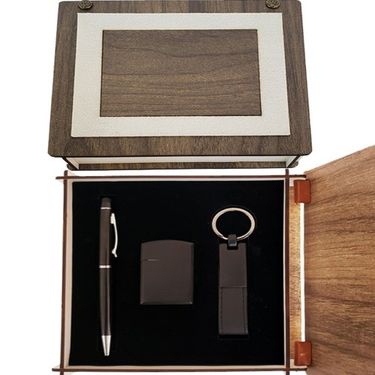 ETT 562741422560 Özel Ahşap Kutulu Mat Siyah Kalem Anahtarlık Ve Çakmak Set