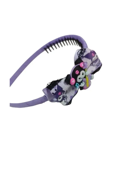 FAMEMUS ACCESSORY 1020302501 Kuromi Ve Saten Fiyonk Figürlü Dantel Detaylı Mor Renk Kurdale Sargılı Taraklı Taç