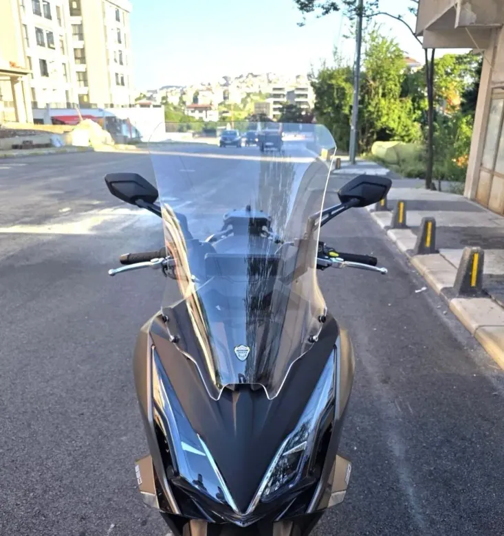 MOTOCAM Kymco Downtown GT 350 Ön Cam 2024-2026 Model 62cm Şeffaf Renkli 4mm