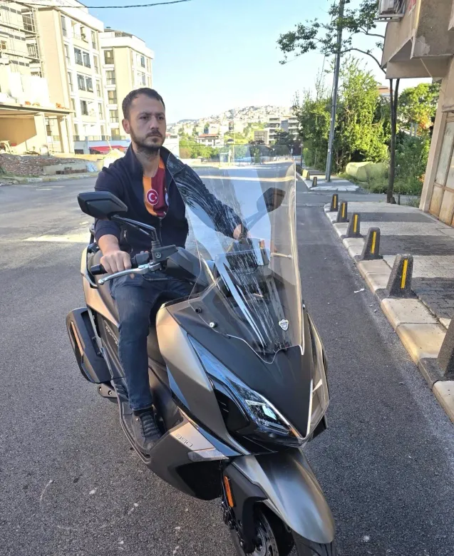 MOTOCAM Kymco Downtown GT 350 Ön Cam 2024-2026 Model 62cm Şeffaf Renkli 4mm