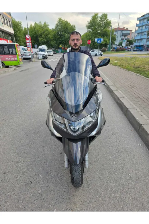 Piaggio X10 Ön Cam 2011-2017 Model 73cm Şeffaf Renkli 4mm