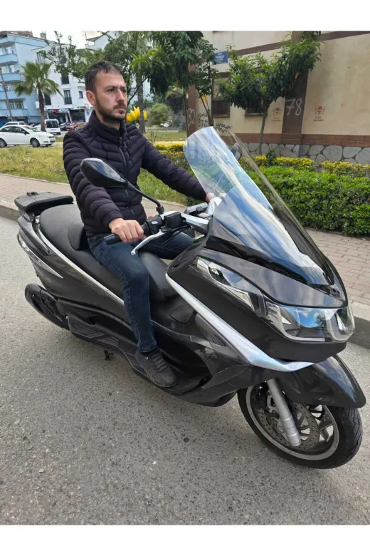 Piaggio X10 Ön Cam 2011-2017 Model 73cm Şeffaf Renkli 4mm