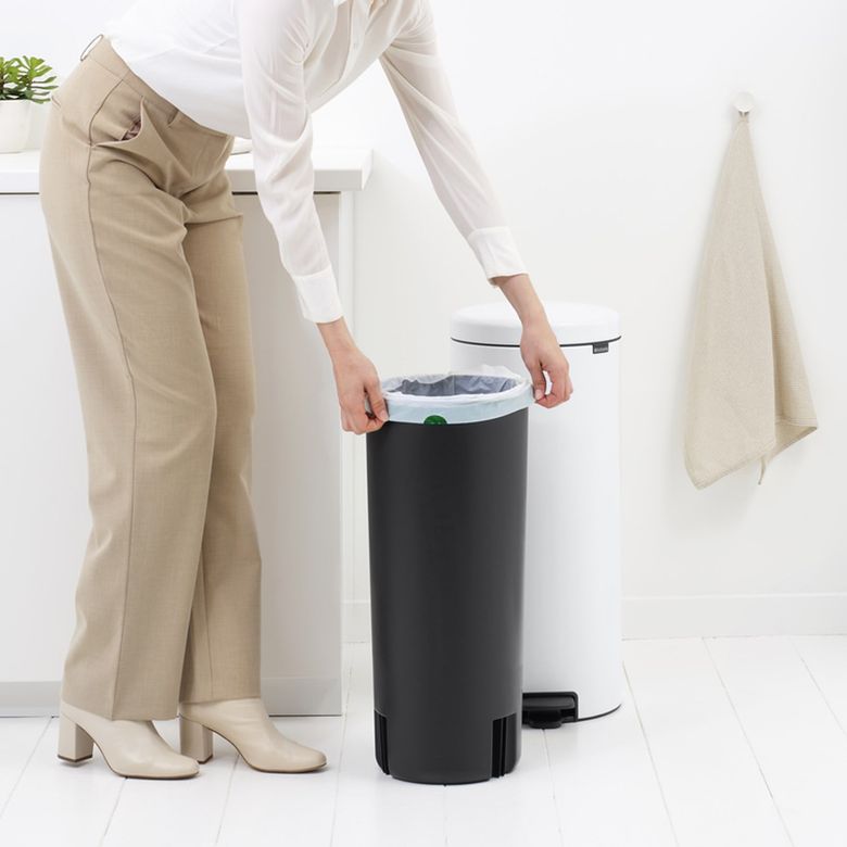 Schafer ₺6.899,00 Brabantia Newicon White Pedalli Çöp Kutusu 30 L