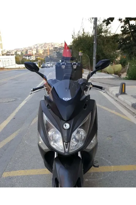SYM Joymax 250 İ Ön Cam 2015-2016 Model 65cm Şeffaf Renkli 4mm APARATSIZ