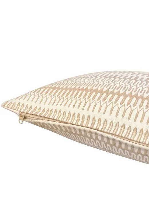Typoniq Attitude Included TYP25201040 Echo Premium Jakarlı Dokuma Bej Kırlent Kılıfı 43X43 Cm
