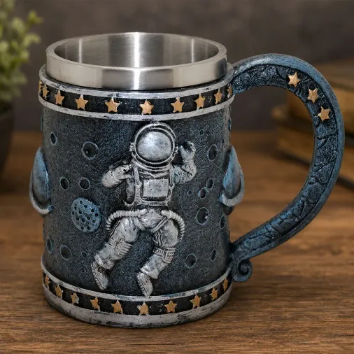 3D Astronot Tasarımlı Kupa Bardak