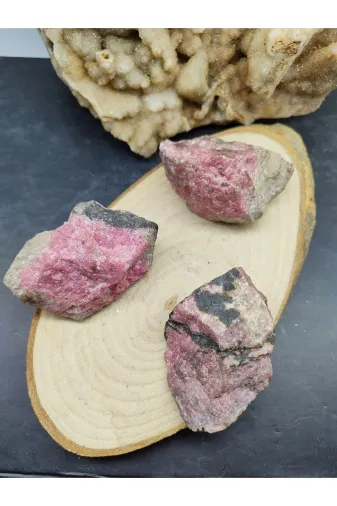 ART LİFE DOĞALTAŞ Natural Stones ART LİFE DOĞALTAŞ Natural Stones 300374 Büyük Rodonit Ham Doğal Taş Kaya (Sertifikalı)