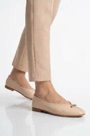 Bej Kadın Babet