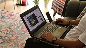 Diğer 109684468 Axolotl Telefon Ve Tablet Bölmeli Minderli Laptop Sehpası Notebook Bilgisayar Çalışma Masası