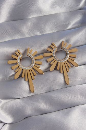 Nehir BKP9063-BLNC 316L Çelik Gold Renk Zirkon Taşlı Güneş Figürlü Küpe Altın