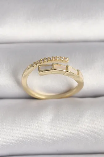 Pirinç Gold Renk Zirkon Taş Detaylı Yılan Model Ayarlanabilir Yüzük TJ-BYK3539