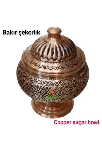 SAFİR ÇAY KAZANLARI 21012025BAKIRSEKERLİKDÖVME Bakır Şekerlik Bakır Şekerdanlık Bakır Lokumluk Orta Boy Şekerlik. Çekiçleme Tekniklidir.