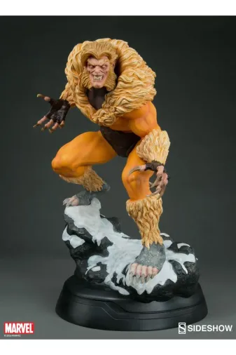 Sideshow Collectibles Marvel Comics X-Men Sabretooth Classic Premium Format Figure